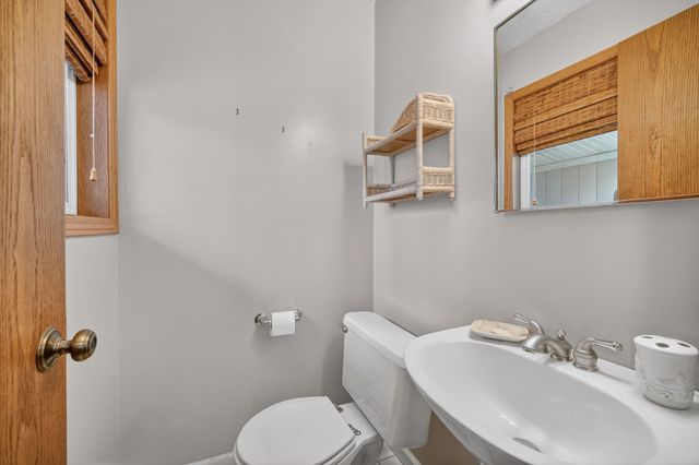 1511 Lewis Avenue, Des Moines, IA 50315