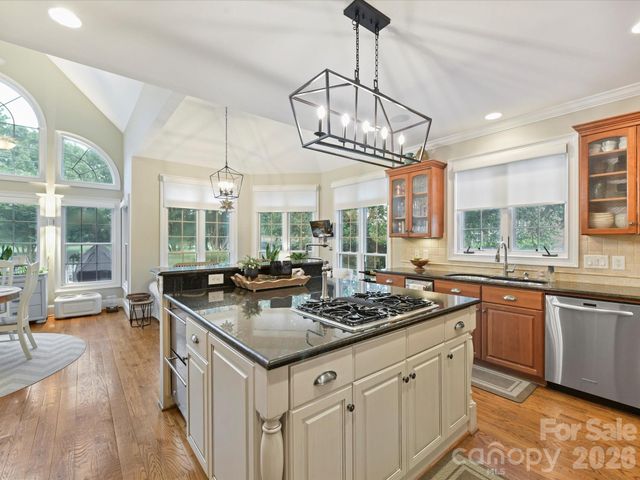 6114 Four Wood Drive, Matthews, NC 28104