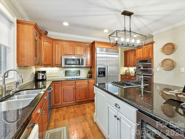 6114 Four Wood Drive, Matthews, NC 28104