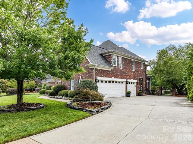 6114 Four Wood Drive, Matthews, NC 28104