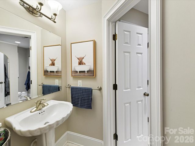 6114 Four Wood Drive, Matthews, NC 28104