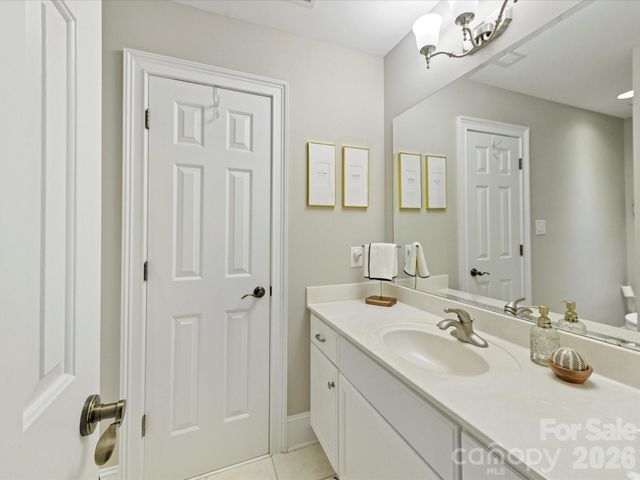 6114 Four Wood Drive, Matthews, NC 28104