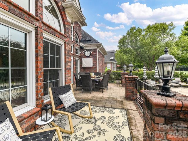 6114 Four Wood Drive, Matthews, NC 28104