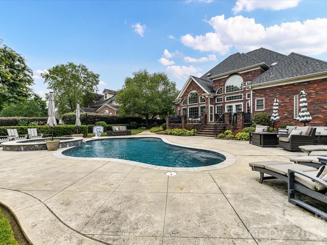 6114 Four Wood Drive, Matthews, NC 28104