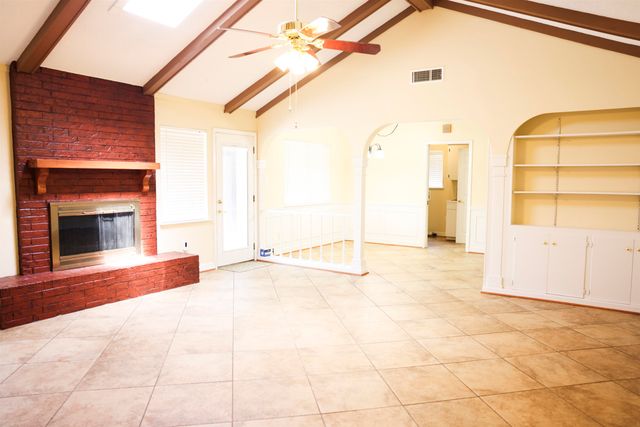 6610 Wedgewood Dr, Beaumont, TX 77706