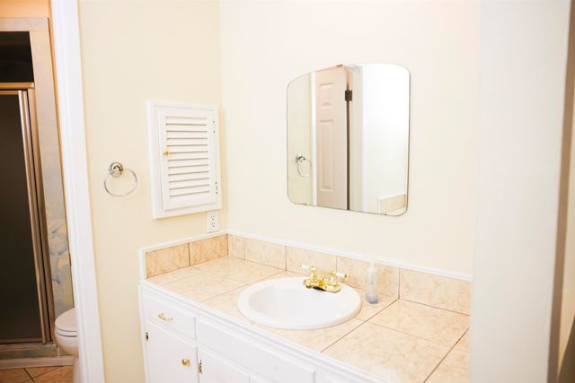 6610 Wedgewood Dr, Beaumont, TX 77706