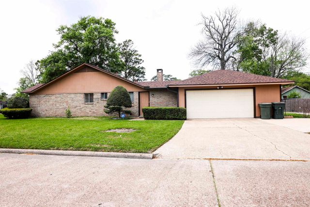 6610 Wedgewood Dr, Beaumont, TX 77706