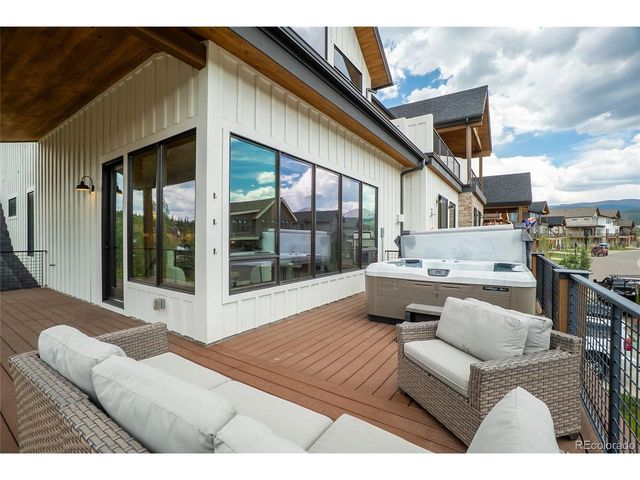 158 Hay Meadow Dr, Fraser, CO 80442