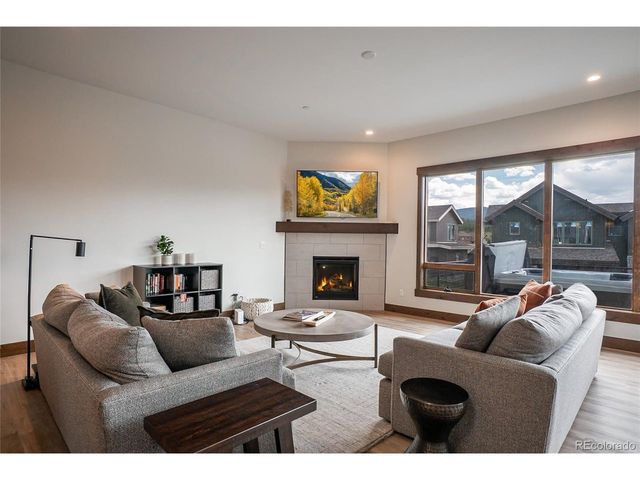 158 Hay Meadow Dr, Fraser, CO 80442