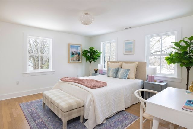 60 Alberta Rd, Brookline, MA 02467