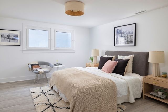 60 Alberta Rd, Brookline, MA 02467