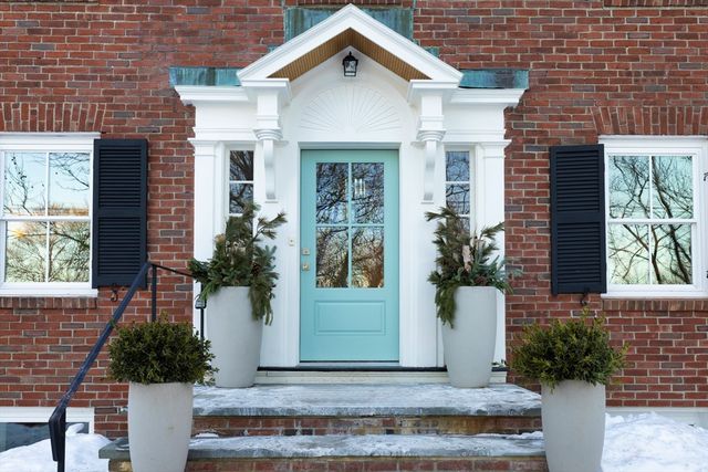 60 Alberta Rd, Brookline, MA 02467