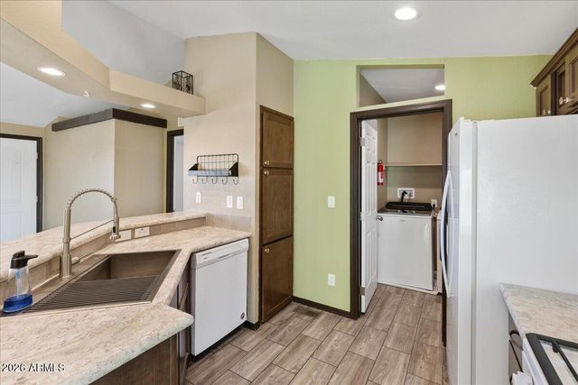 325 E HOUSTON Road, Paulden, AZ 86334