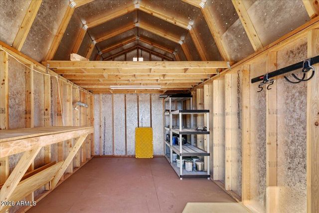 325 E HOUSTON Road, Paulden, AZ 86334