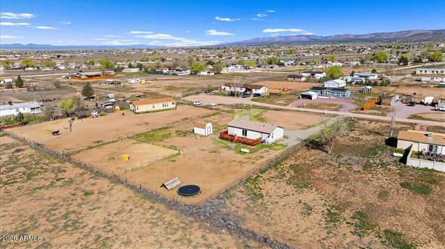 325 E HOUSTON Road, Paulden, AZ 86334