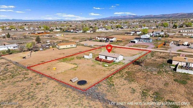 325 E HOUSTON Road, Paulden, AZ 86334