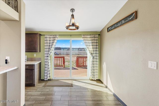 325 E HOUSTON Road, Paulden, AZ 86334