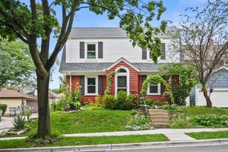 520 E Montana STREET, Milwaukee, WI 53207