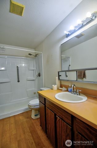 7640 Mesplay Avenue SE, Lacey, WA 98503