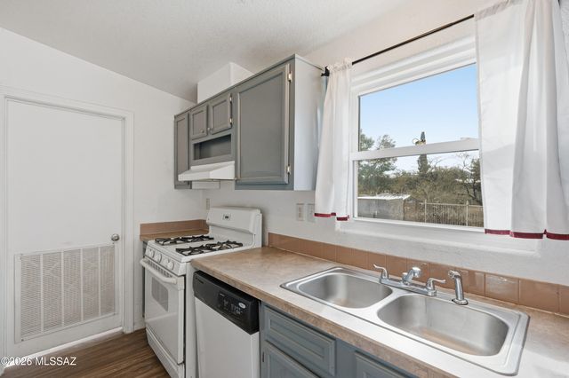 17170 S Irving Avenue, Sahuarita, AZ 85629