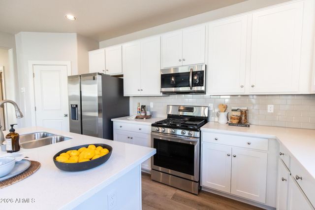 3726 E Flower Street, Phoenix, AZ 85018
