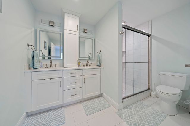 43 Plymouth St 43, Canton, MA 02021