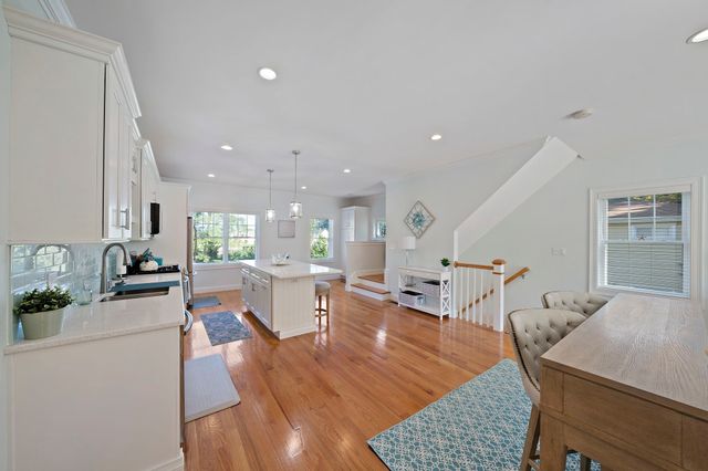 43 Plymouth St 43, Canton, MA 02021