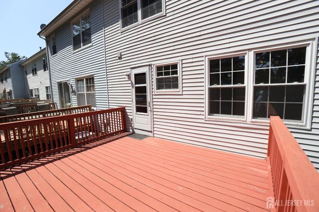 20 Delikat Lane, Sayreville, NJ 08872