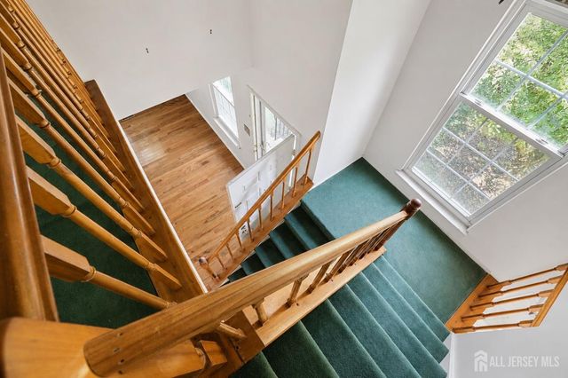 20 Delikat Lane, Sayreville, NJ 08872