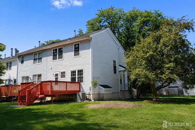 20 Delikat Lane, Sayreville, NJ 08872