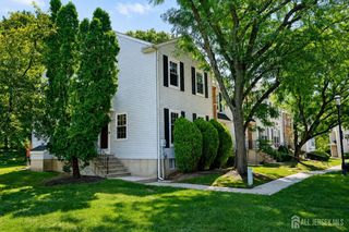 20 Delikat Lane, Sayreville, NJ 08872
