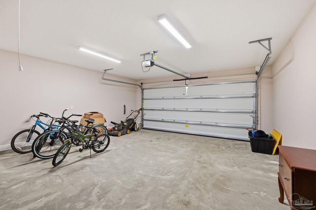 6782 Beaudry Ln, Milton, FL 32570