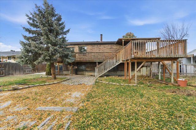 2573 JORDAN MEADOWS LN, West Jordan, UT 84084