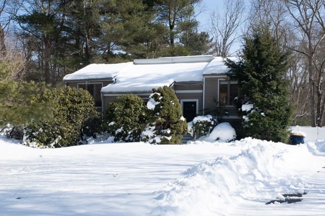 2 Foxfire Dr, Sharon, MA 02067
