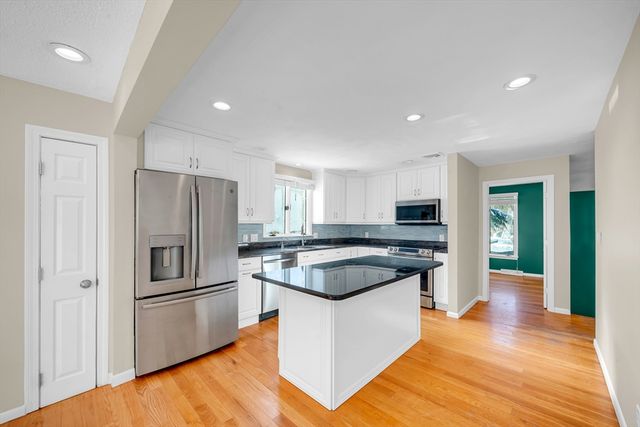 2 Foxfire Dr, Sharon, MA 02067