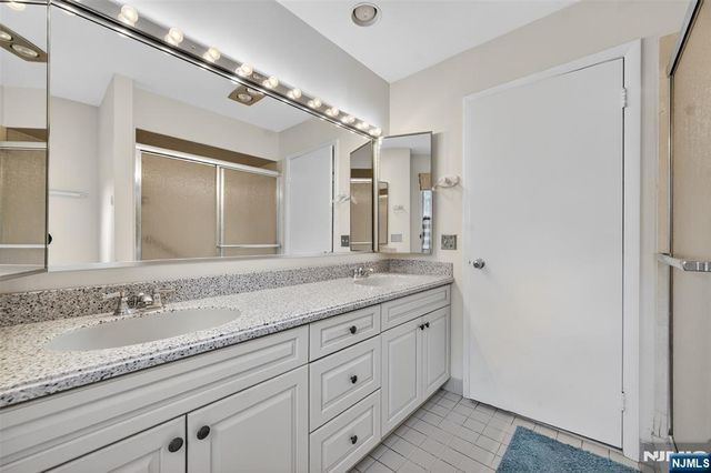 416 Bromley Place 416C, Wyckoff, NJ 07481