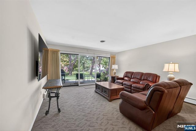 416 Bromley Place 416C, Wyckoff, NJ 07481