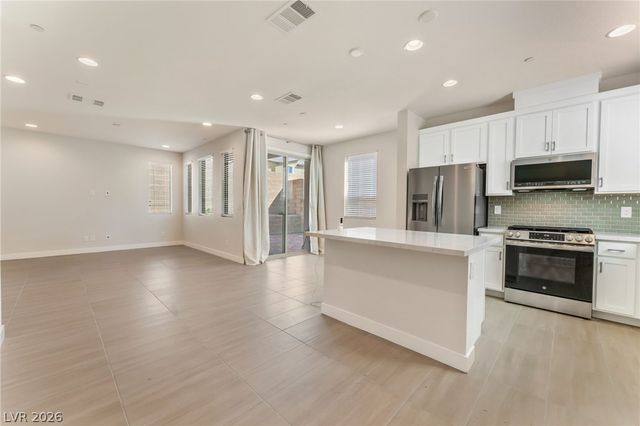 11676 GOLDEN ORIOLE Avenue, Las Vegas, NV 89138