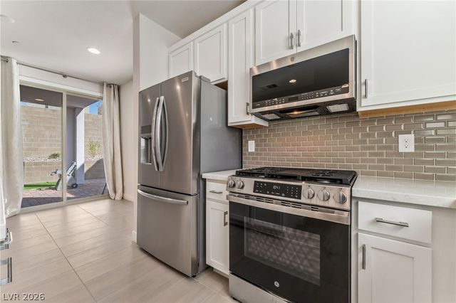 11676 GOLDEN ORIOLE Avenue, Las Vegas, NV 89138