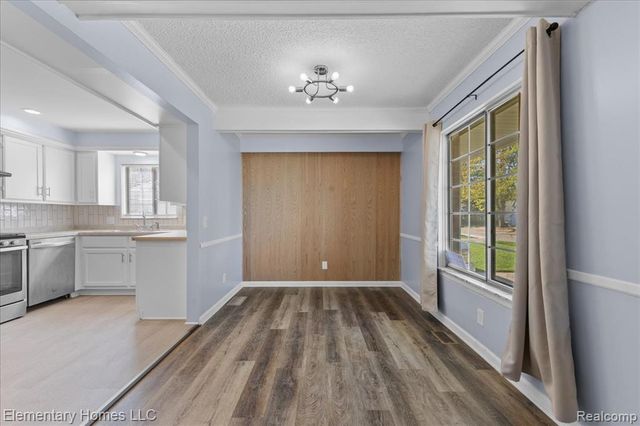 23086 Melrose Avenue, Eastpointe, MI 48021