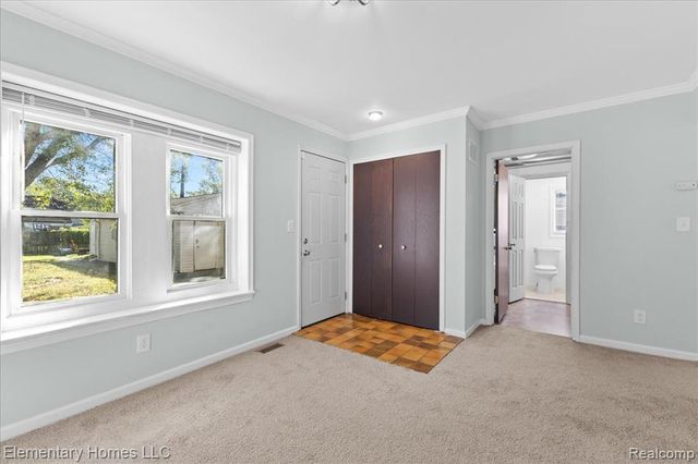 23086 Melrose Avenue, Eastpointe, MI 48021