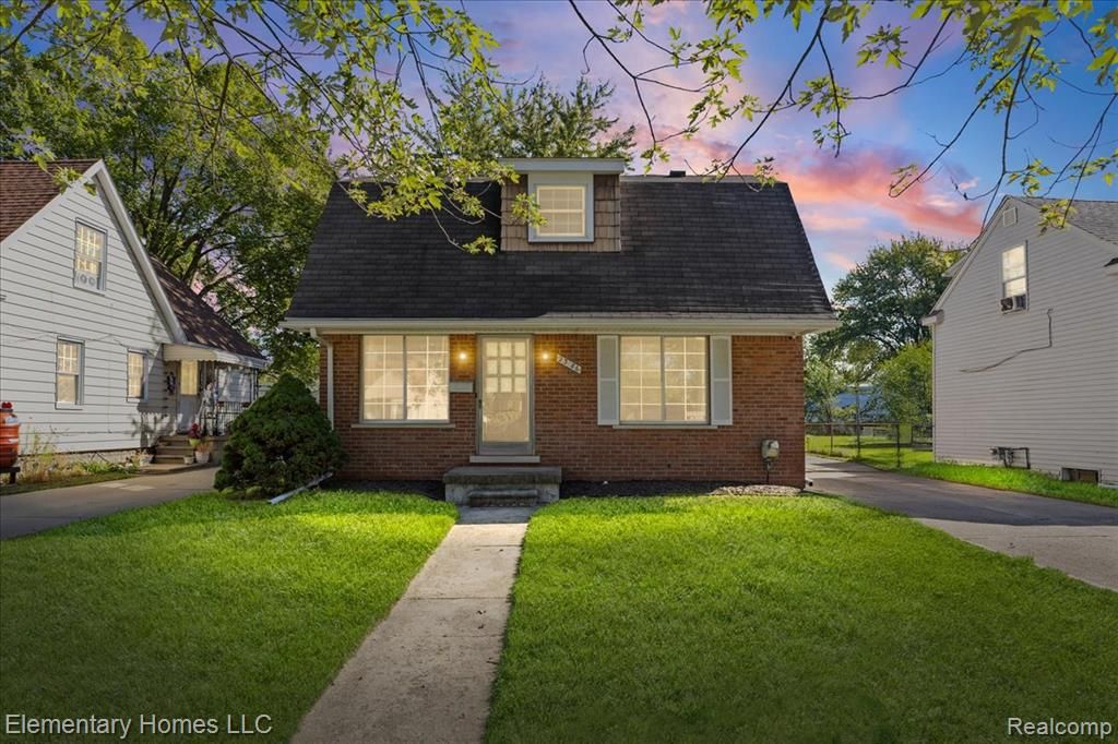 23086 Melrose Avenue, Eastpointe, MI 48021