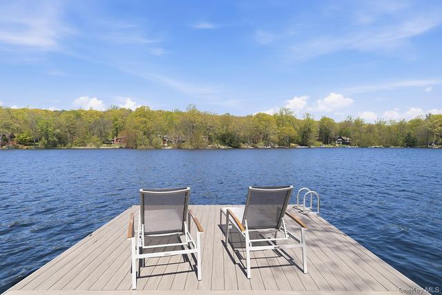 438 Lake Shore Road, Putnam Valley, NY 10579