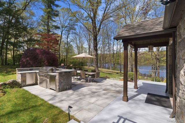 438 Lake Shore Road, Putnam Valley, NY 10579