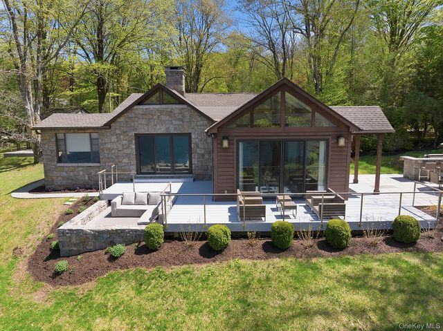 438 Lake Shore Road, Putnam Valley, NY 10579
