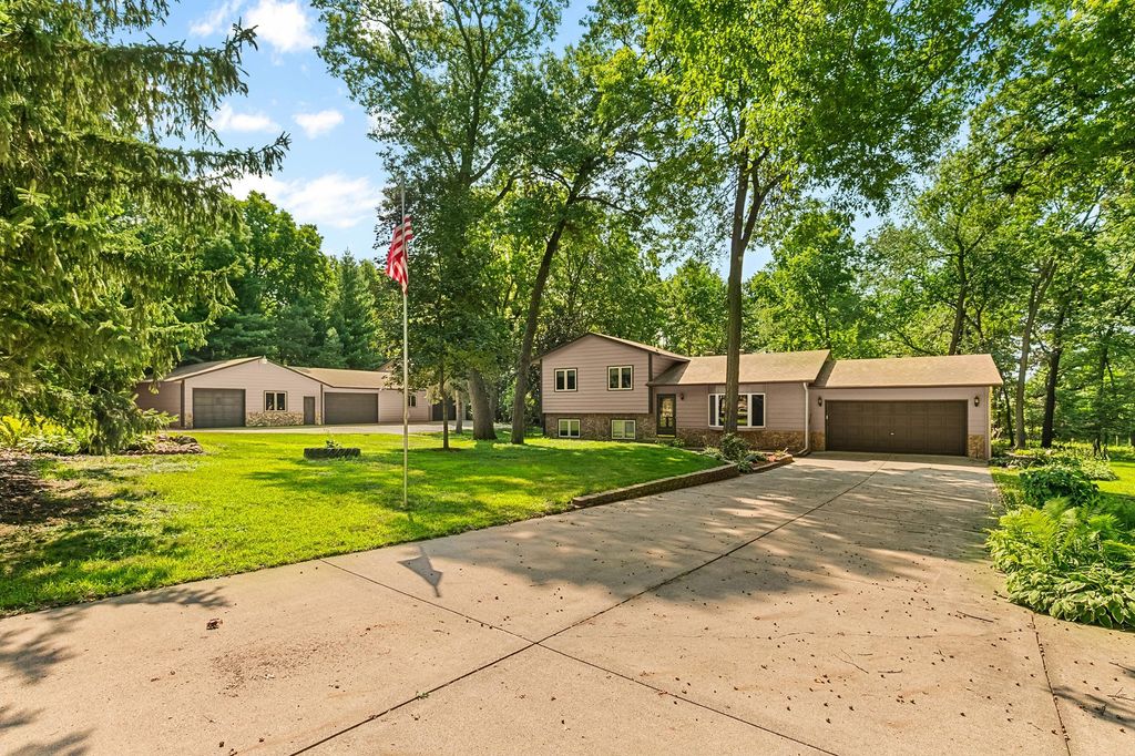 2460 277th Street W, Randolph, MN 55065 — exterior
