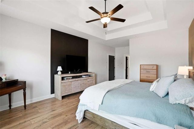 100 W Wind Court W, Tyrone, GA 30290