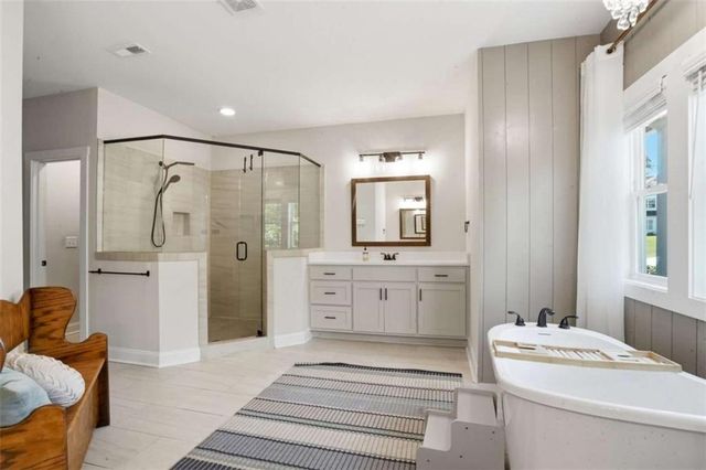 100 W Wind Court W, Tyrone, GA 30290