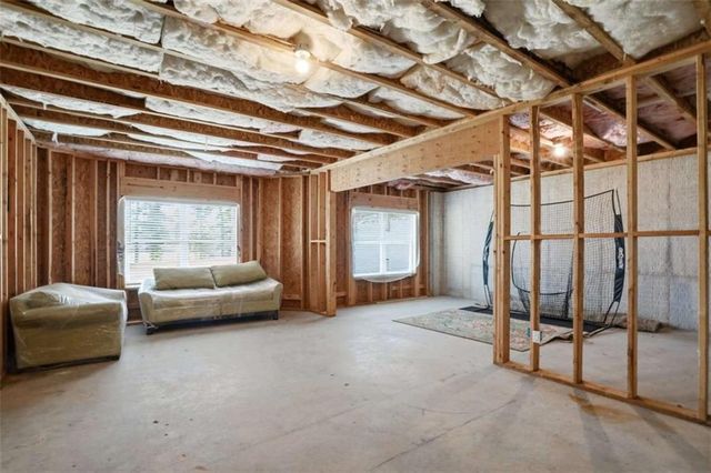 100 W Wind Court W, Tyrone, GA 30290