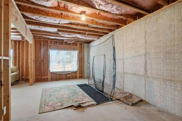 100 W Wind Court W, Tyrone, GA 30290